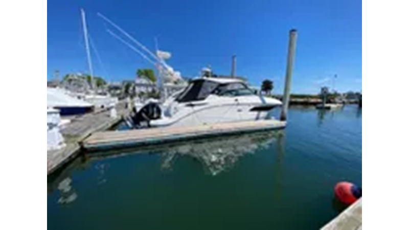 2022 SEA RAY 320 SUNDANCER OUTBOARD