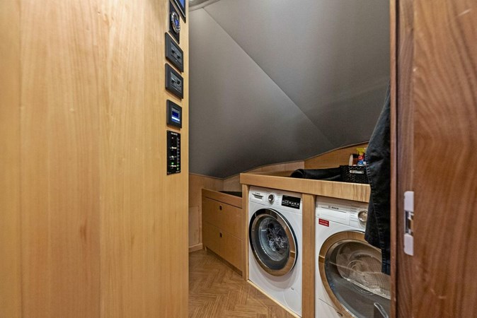 TEAM MAYHEM - Yacht zu verkaufen