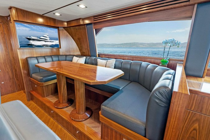 TEAM MAYHEM - Yacht zu verkaufen