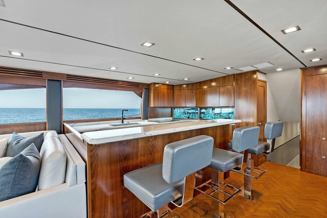 TEAM MAYHEM - Yacht zu verkaufen