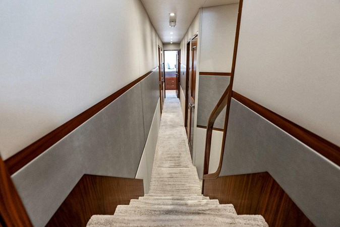 TEAM MAYHEM - Yacht zu verkaufen