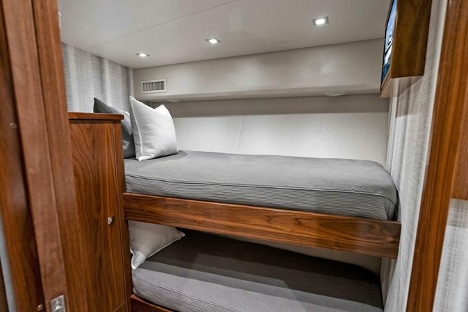 TEAM MAYHEM - Yacht zu verkaufen