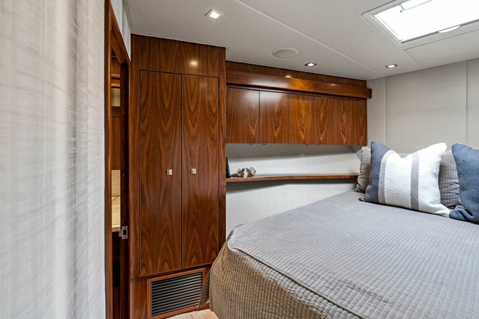 TEAM MAYHEM - Yacht zu verkaufen