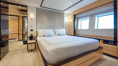 Benetti-125-IYG-Italian-Yacht-Group-Listing-on-YachtWay-43-1
