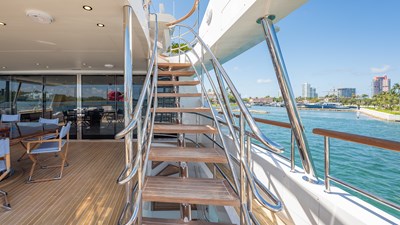 Benetti-125-IYG-Italian-Yacht-Group-Listing-on-YachtWay-95