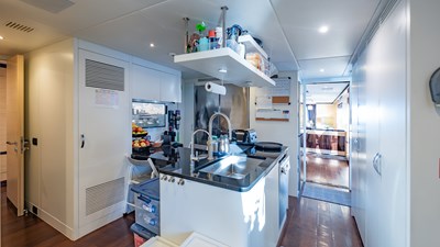 Benetti-125-IYG-Italian-Yacht-Group-Listing-on-YachtWay-126