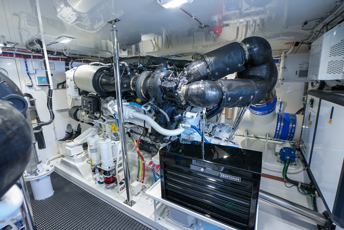 70 Hatteras_Morgan Bertam_15