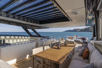 Ferretti Yachts 1000 1 