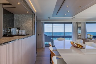 Ferretti Yachts 1000 11 