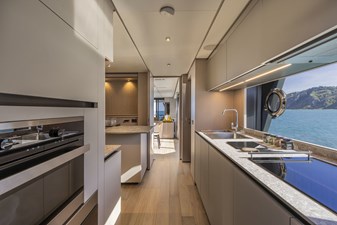 Ferretti Yachts 1000 13 