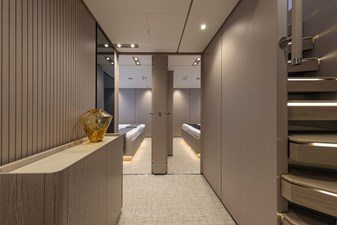 Ferretti Yachts 1000 18 