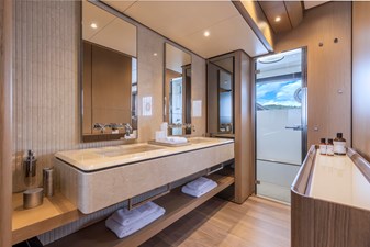 Ferretti Yachts 1000 27 