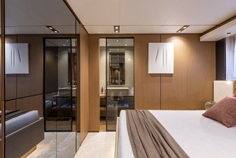 Ferretti Yachts 1000 33 