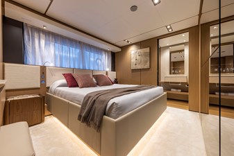 Ferretti Yachts 1000 35 