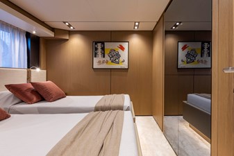 Ferretti Yachts 1000 38 