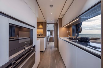 Ferretti Yachts 1000 51 