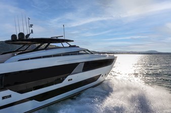 Ferretti Yachts 1000 58 