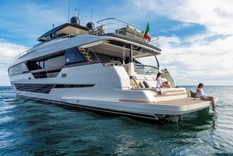 Ferretti Yachts 1000 71 