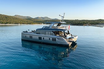 DOUBLE HAPPINESS YACHT