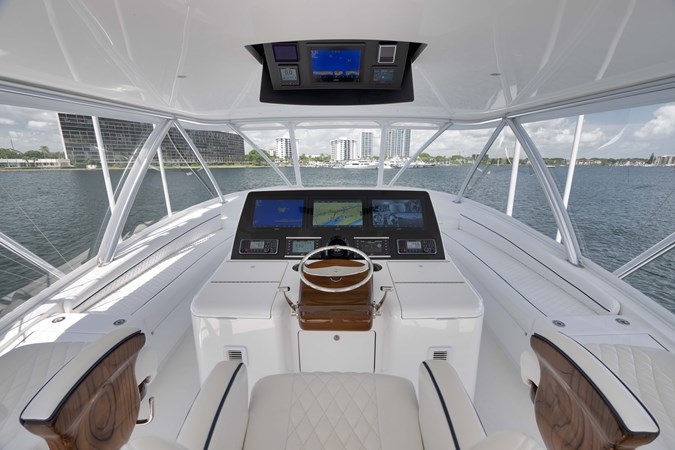 2024 Viking 68 Convertible- GYS TRADE- Helm