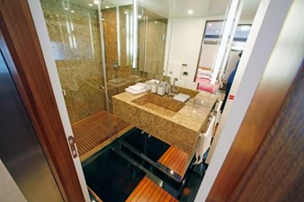 MR MOUSE 7 10. Master Stateroom - EnSuite