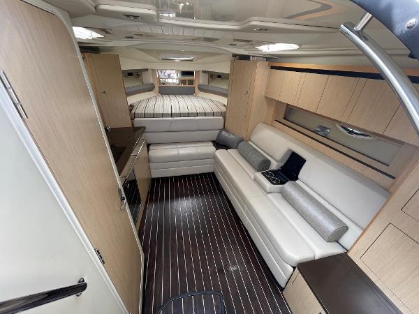 2016-monterey-335-sport-yacht-power-9542251-20240910120145400-1_LARGE