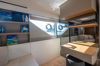M8-15 13 Master Cabin Desk