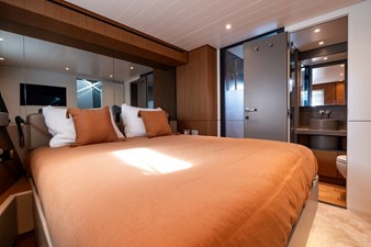 M8-15 23 VIP Cabin