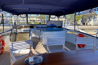 85 AZIMUT 23 