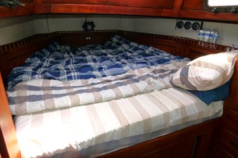 SHAMWARI 25 Master berth