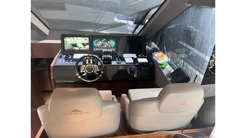 2024-astondoa-as5-power-9496423-20240806163416274-1_XLARGE (1)