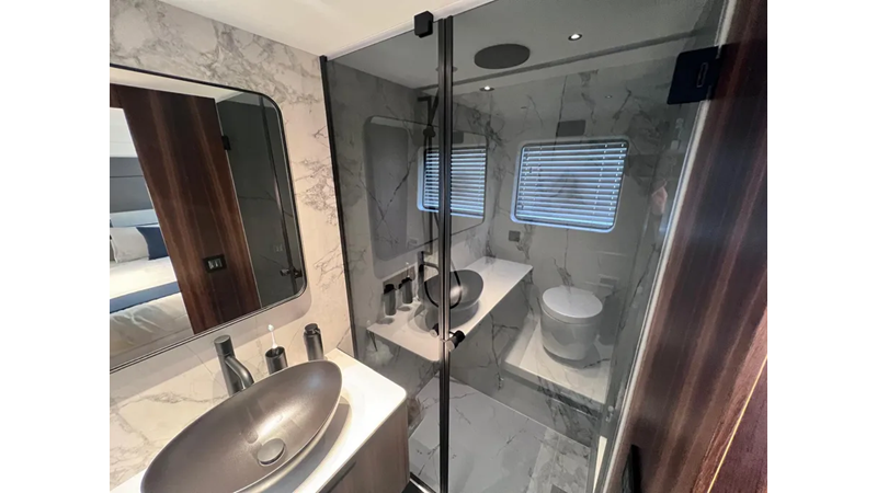 2024-astondoa-as5-power-9496423-20240806163423353-1_XLARGE