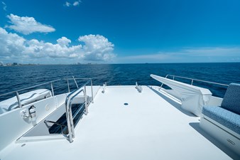e 83 