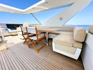 AZIMUT 80 13 AZIMUT 80 2015 - Sundeck