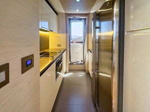 AZIMUT 80 23 AZIMUT 80 2015 - galley