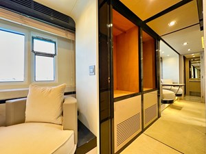 AZIMUT 80 27 AZIMUT 80 2015 - Master Cabin Wardrobe