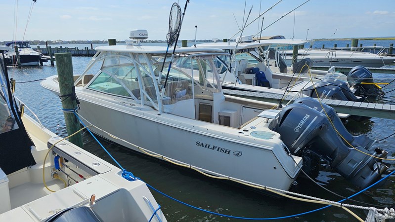 2019 SAILFISH 325 DC