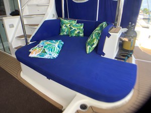 ALESHA D 41 outside seating