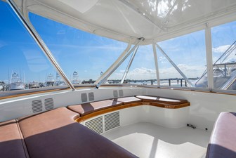 Whiskey Kilo 30 30_2782966_flybridge