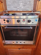 THE HAMMER II 16 Galley oven