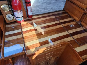 THE HAMMER II 17 Galley 4