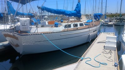 THE HAMMER II 43 Dockside