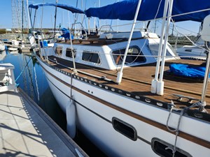 THE HAMMER II 49 Dockside 7