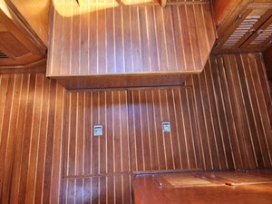 THE HAMMER II 52 Engine access