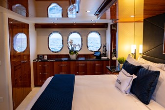 CA'D'ZAN 16 Master Stateroom