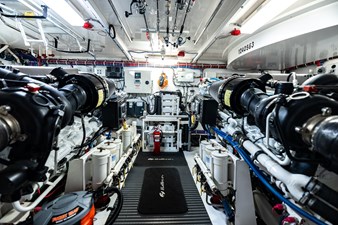 CA'D'ZAN 26 Engine Room