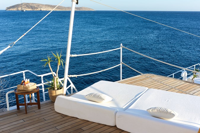 20240825_Hayama_02_Decks_PM_0006