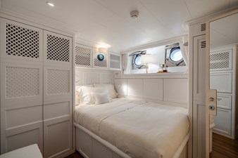 DIONE STAR 18 DIONE STAR 1990 SCHEEPSWERF FRIESLAND  Cruising Ketch Yacht MLS #417888 18