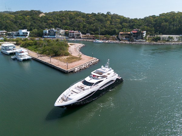 Yacht SUNSEEKER M5 2013 -3