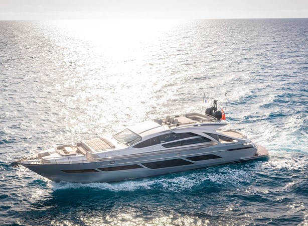 2021 Pershing 9X - Magic of Ayr - Hull Profile